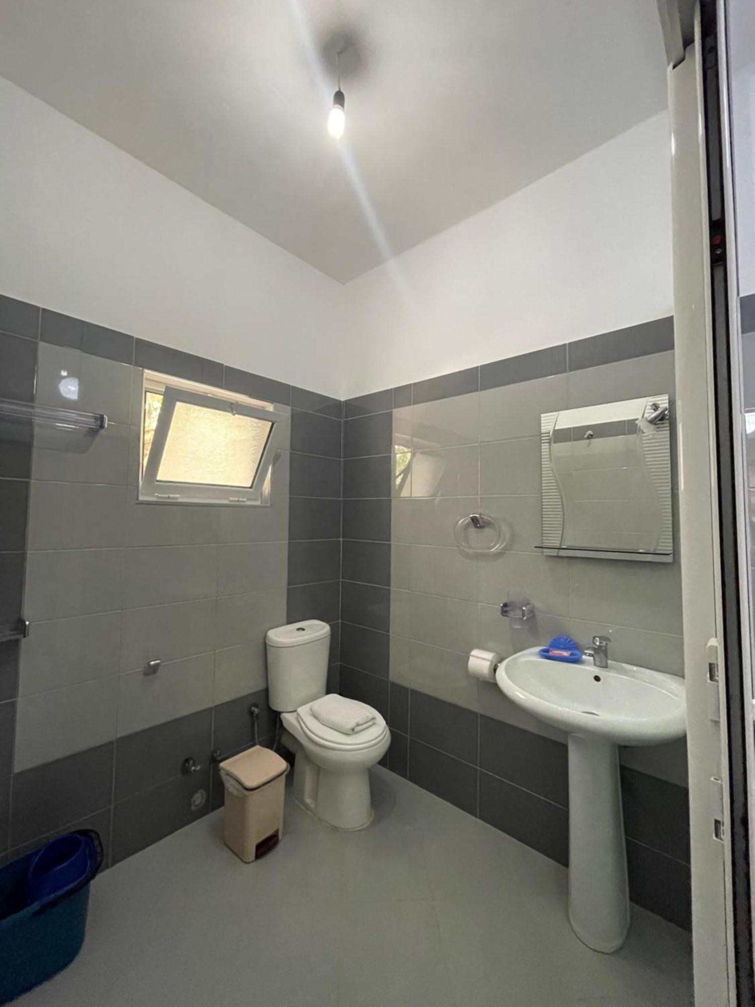 Keivi Guesthouse Саранда Екстер'єр фото