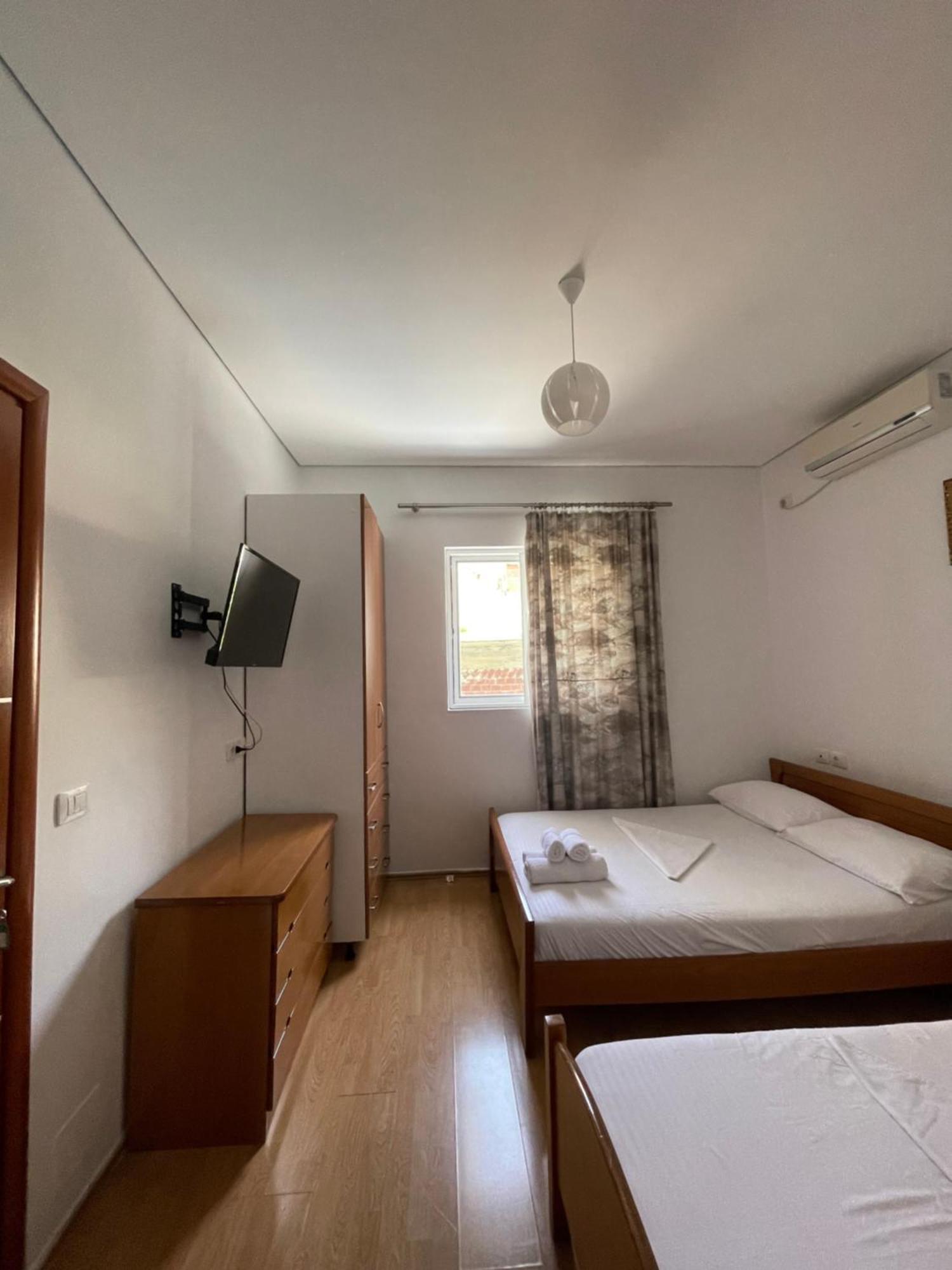 Keivi Guesthouse Саранда Екстер'єр фото