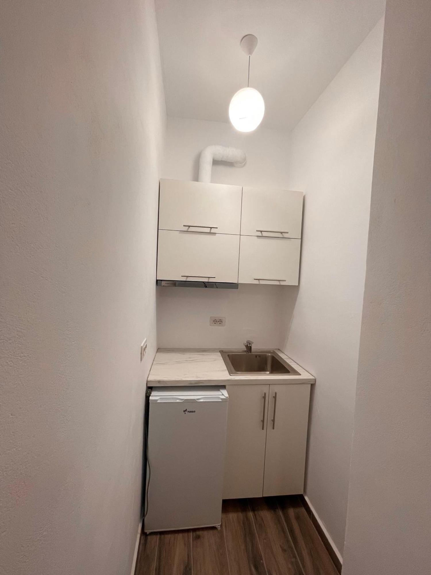 Keivi Guesthouse Саранда Екстер'єр фото