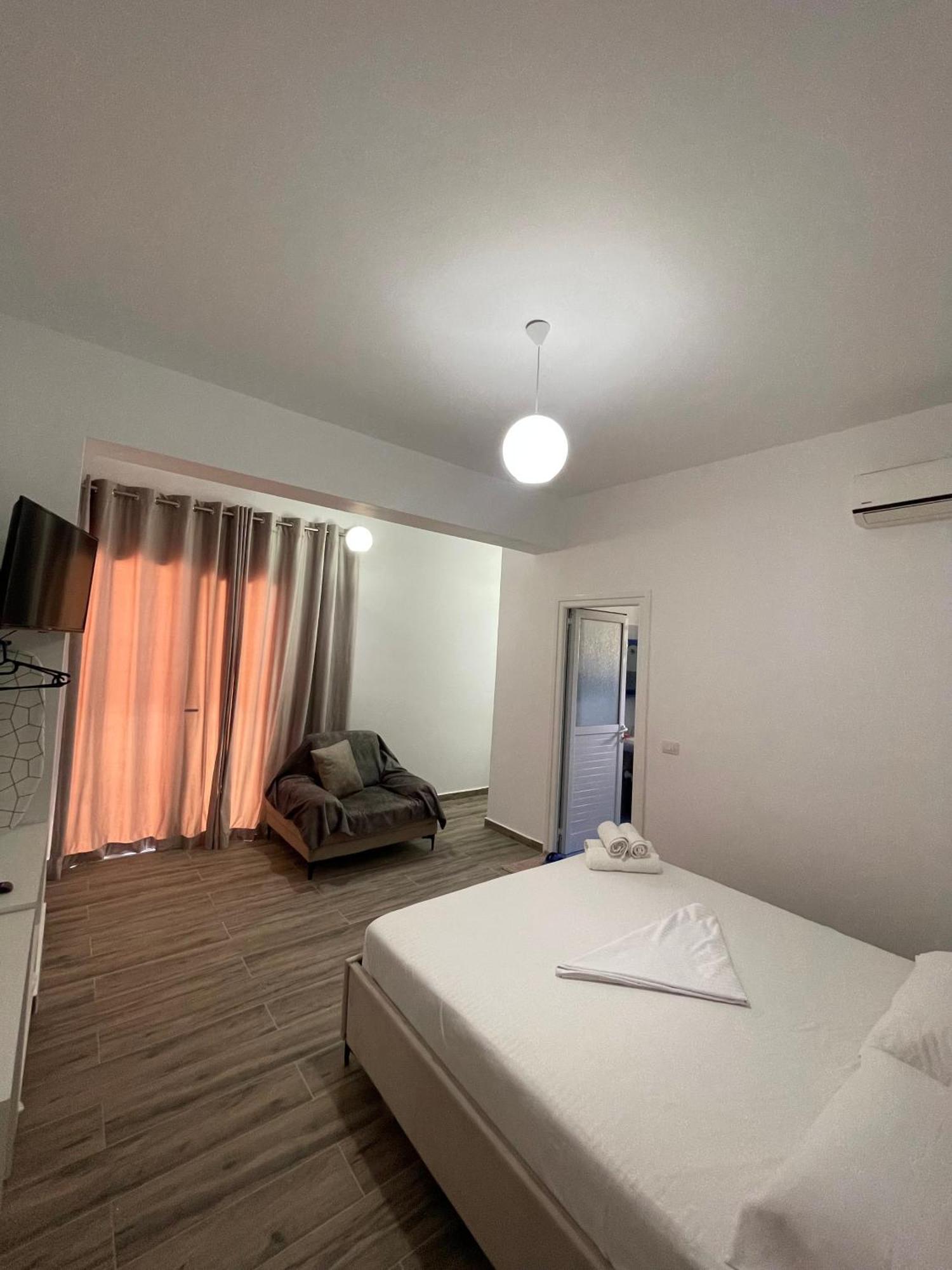 Keivi Guesthouse Саранда Екстер'єр фото