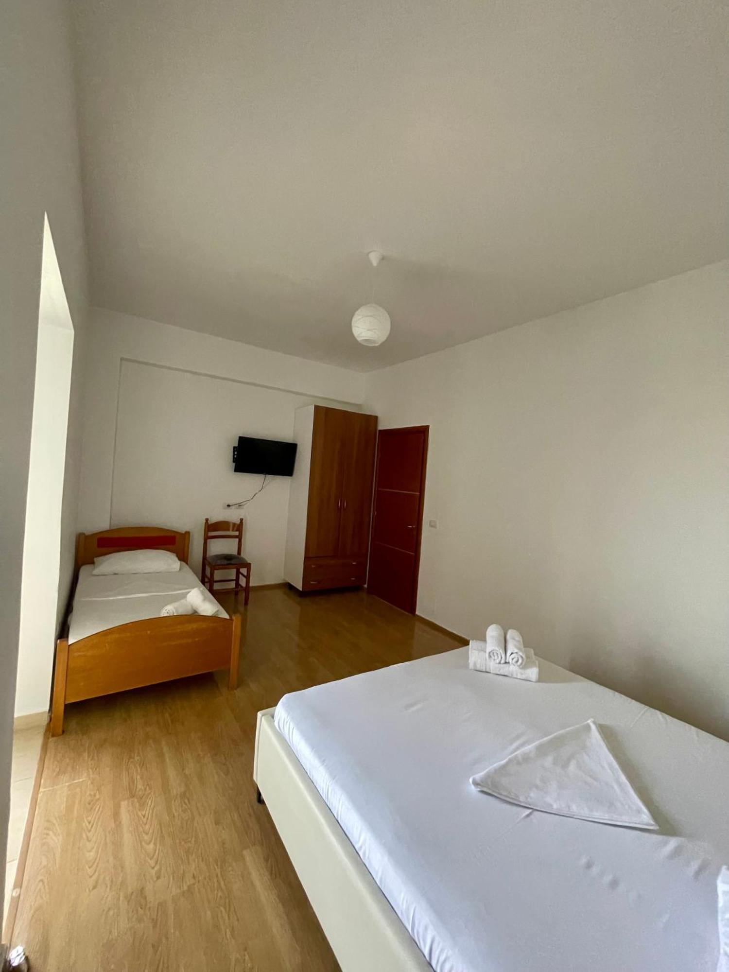 Keivi Guesthouse Саранда Екстер'єр фото